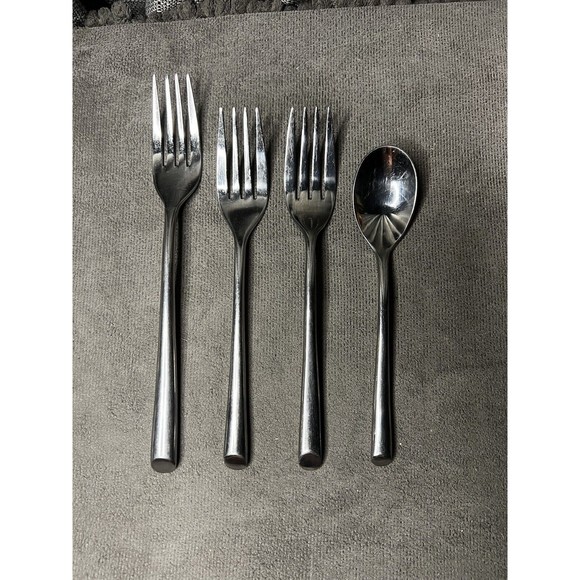 Towle Stainless Steel Flatware 18:0 Dinner & Salad Forks Spoon Lot - Picture 2 of 7